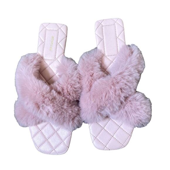 Ladies Slip On Faux Fur Sliders Flats Warm Padded Comfy Fluffy Summer Sandals - Picture 1 of 7
